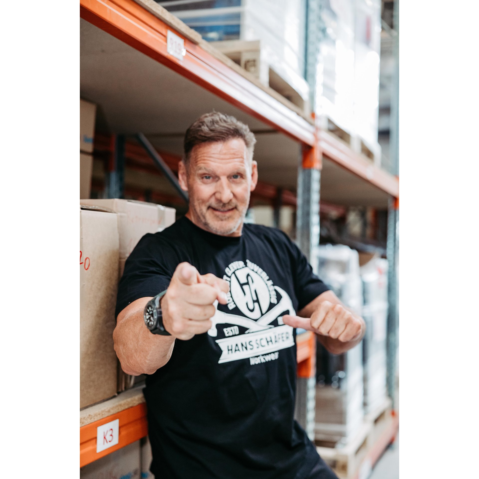 Erwachsener, Männlich, Mann, Person, Regal