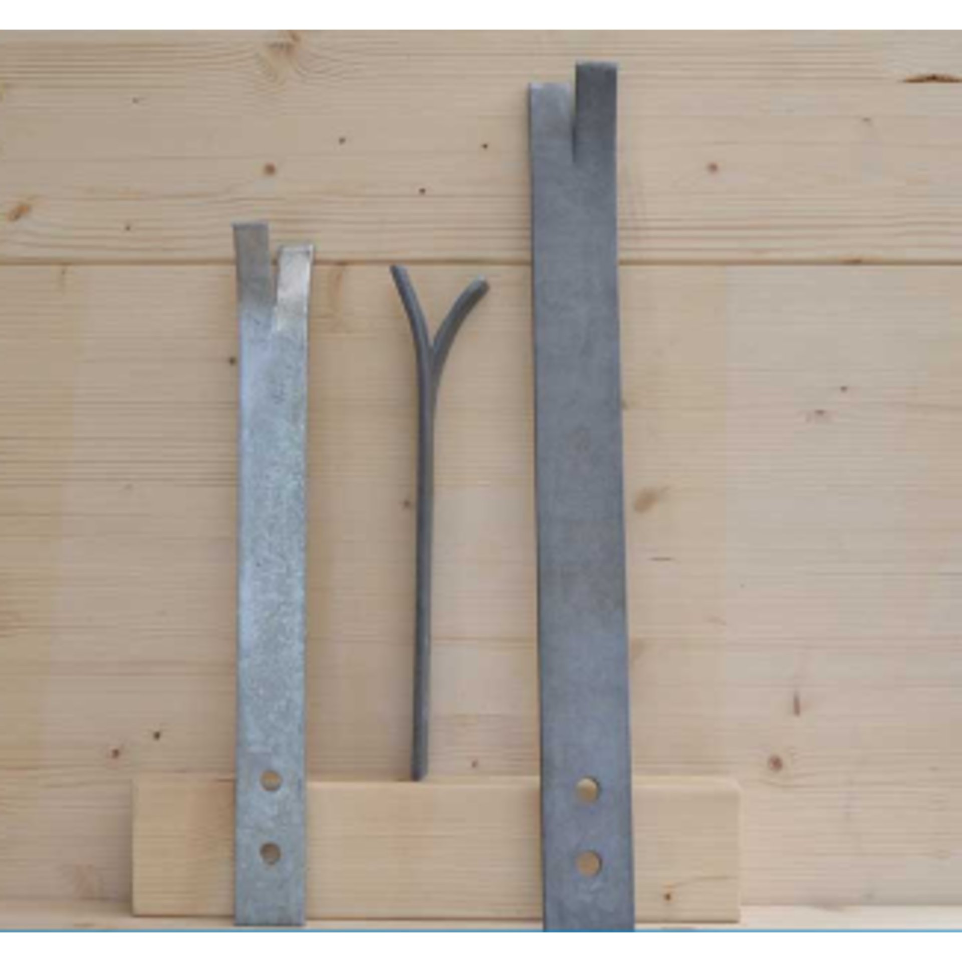 Metall, Geraffel, Besteck, Hakenstange, Holzplatte