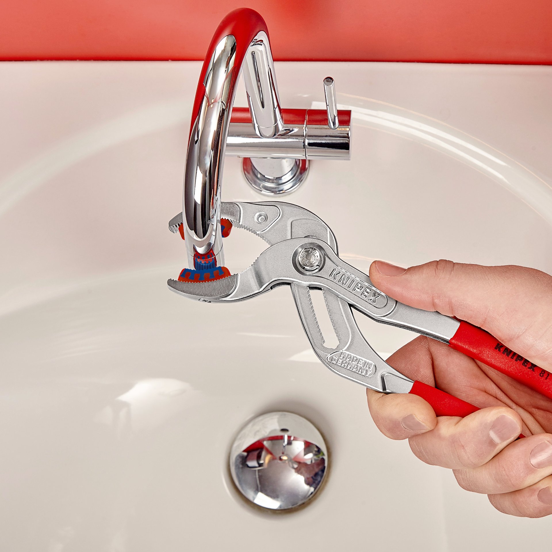 Person, Klempnerarbeiten