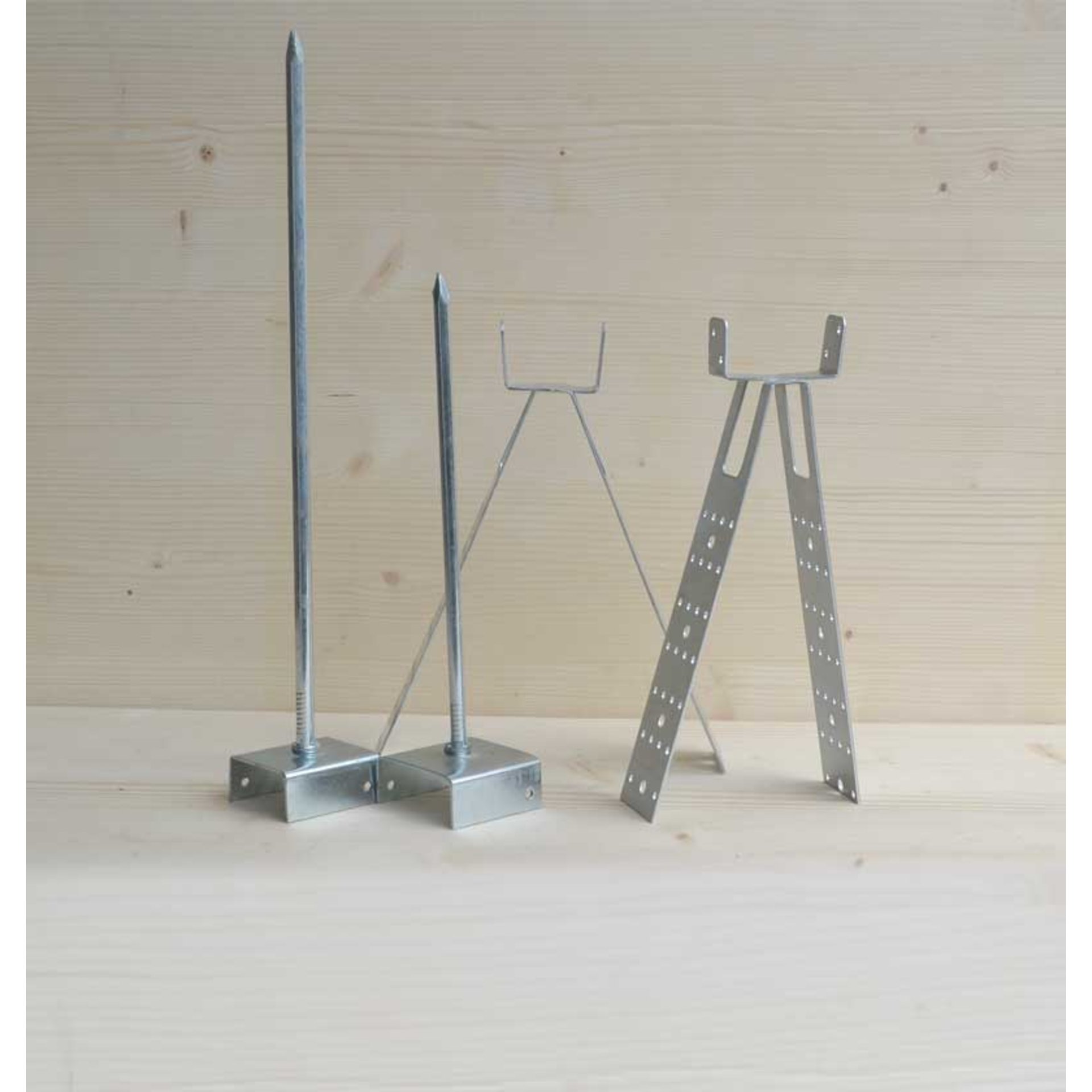 Metallstange, Erdspieß, Nagelpfahl, Tragwinkel, verzinkter Stahl